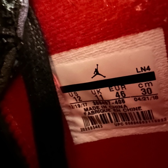 Air Jordan 4 Travis Scott - Picture 13 of 13
